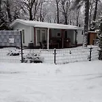 Serene Chalet Hoenderloo