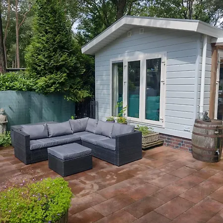 Serene Chalet Hoenderloo