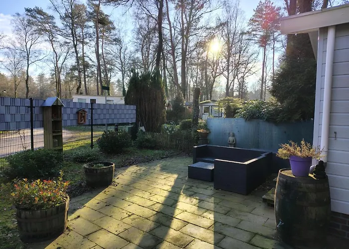 Serene Chalet Hoenderloo